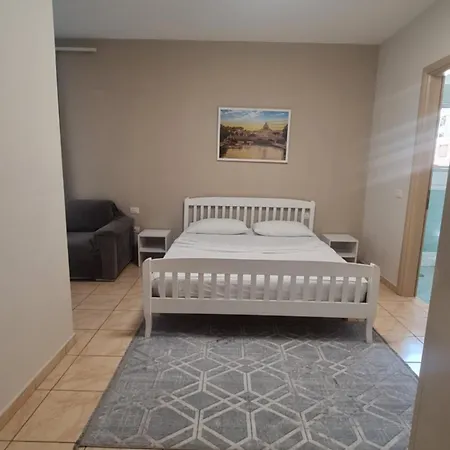 Apartman The Place