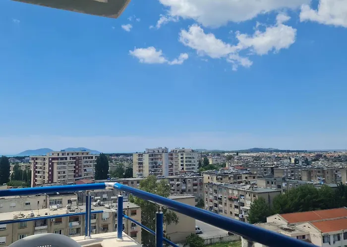 The Place Apartment *